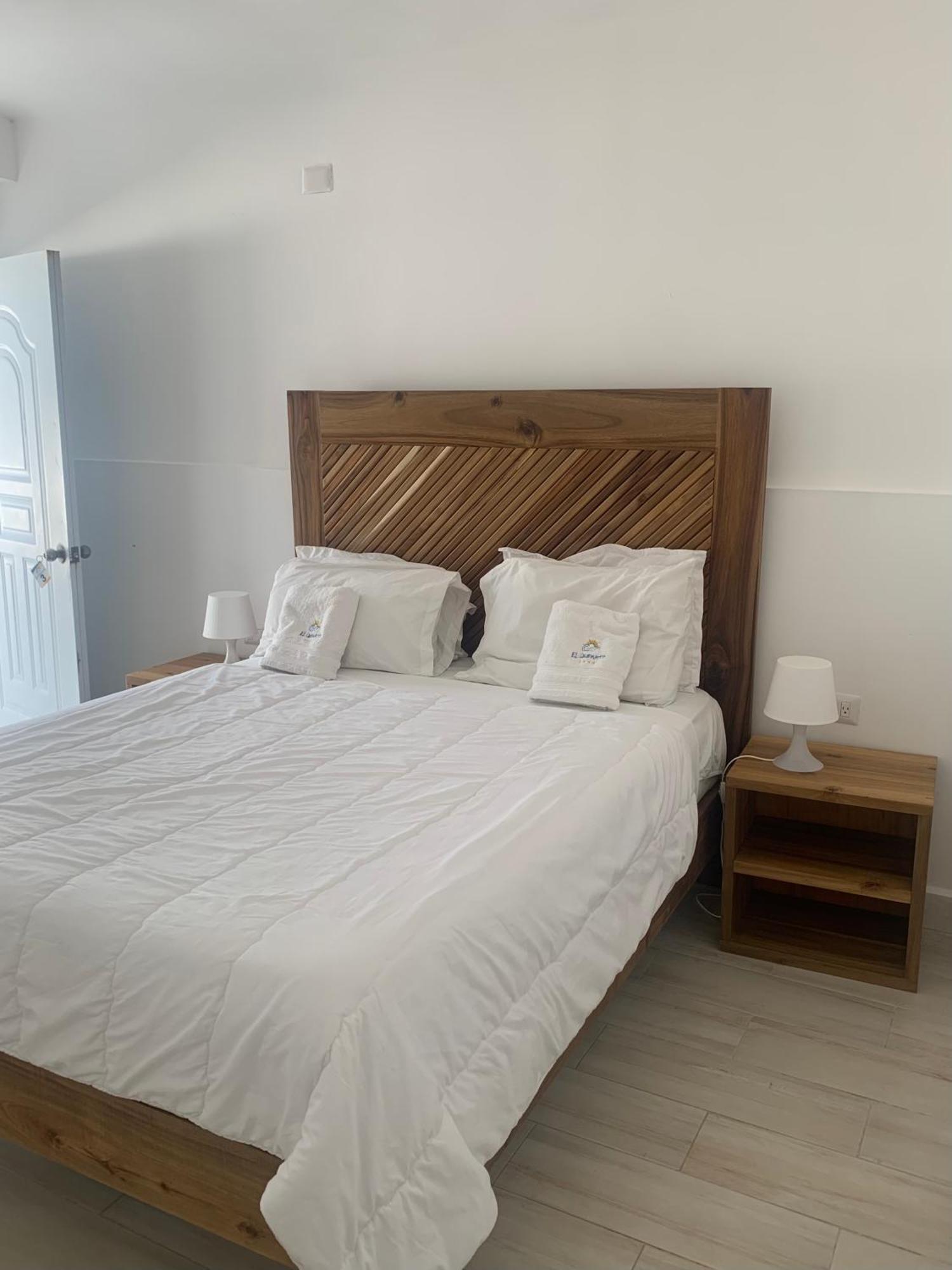 Hotel El Quemaito - Luxury Oceanfront Retreat Barahona Ngoại thất bức ảnh
