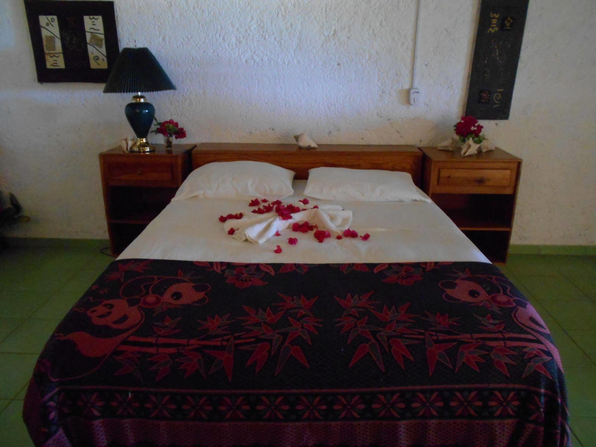 Hotel El Quemaito - Luxury Oceanfront Retreat Barahona Ngoại thất bức ảnh